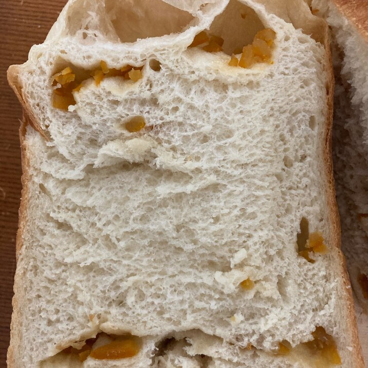 オレンジピール入り食パン